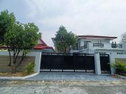 Corner Bungalow House and Lot for Sale in BF Homes...
