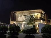 Corner furnished viila hot location