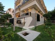 Corner G 13/1 House For sale Sized 4 Marla G 13/1