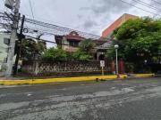 Corner house in kapitolyo,pasig