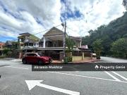 CORNER LOT, FULLY RENOVATED & EXTENDED | 2.5 Storey...