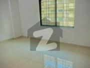 Corner New Building Park Lane Well Mentained 3 Bedrooms...