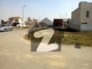 CORNER on 50 Feet Road 5 Marla Top Location Plot No 771...