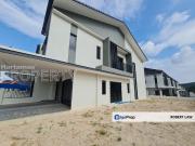 Corner unit Irama Villa 1 @ BK 8, Bandar Kinrara, |