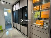 Corner拥有一整大片的地