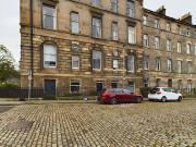 Cornwallis Place, Bellevue, Edinburgh EH3, 2 bed flat to...