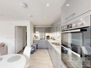 Cornwell Avenue, Crawley RH10, 2 bedroom flat to rent...