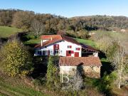 Corps de ferme avec dépendances