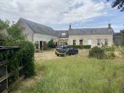 Corps de ferme avec dépendances et belle prairie, idéal...