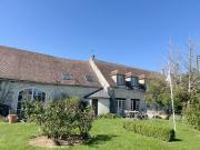 Corps de ferme avec jardin