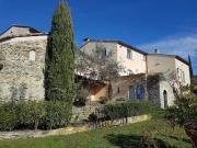 Corps de ferme avec piscine