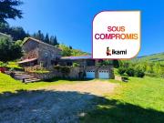 Corps de ferme rénové de 211m2 avec vue dégagée sur...