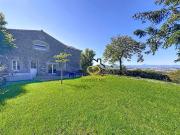 Corps de ferme rénové de 255m2, avec vue imprenable sur la c Corps de ferme rénové de 255m2, avec vue imprenable sur la c