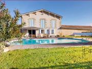 Corps de ferme rénové Piscine, dépendances,chai, Dpe A ?...