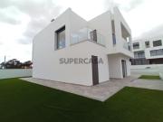 CORROIOS / VALE DE MILHAÇOS: Moradia Geminada V5