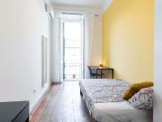 Corso Buenos Aires 45 3rd floor Room 3