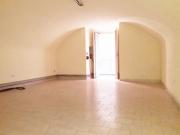 CORSO UMBERTO  Locale su 2 piani Ideale per Ristorazione