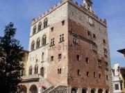 Costruzione in vendita di m² in Via Convenevole da Prato, 1