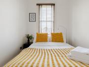 Cosy 2 bedroom flat close to Regents Park