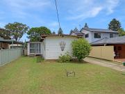 Cosy 2 bedroom home TANILBA BAY