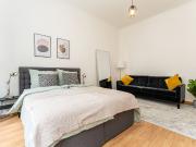 Cosy, 2 room flat with separate kitchen in the heart of...