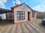 Cosy 3 Bedroom House in Lotus Gardens, Pretoria