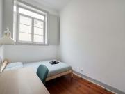 Cosy Bedroom in a 4 bedroom apartment Room 1