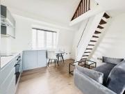 Cosy & Bright 2 Bed Duplex Flat @ SW8 Cosy & Bright 2 Bed Duplex Flat @ SW8