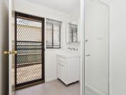 Cosy Home, Ideal Location!