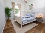 Cosy & quiet apartment w/great transport links, Erfurt...