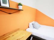 Cosy single bedroom in the Les Corts district Cosy single bedroom in the Les Corts district