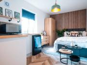 Cosy Studio Room in Rugby Centre Has an Apartment