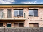 Cosy unit in West Beach