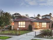Cosy, yet spacious Family Home with extras!