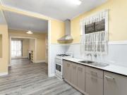 Cottage Charm in the Heart of Sunshine