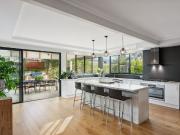 Cottesloe Family Favourite Walk to School, Coffee, Beach...