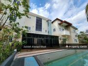 Country Height Kajang Bungalow with swimming pool and...