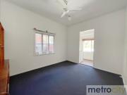 Courtyard Cutie in New Farm!