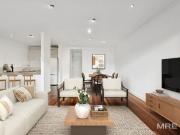 Courtyard Living Steps from Flagstaff Gardens