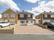 Coveham Crescent, Cobham, Surrey KT11, 3 bed semi...