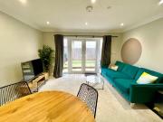 Cowbridge Road East, Cardiff CF5, 2 bed flat to rent,...