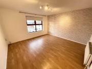 Deal! 15c Breezemount Rise