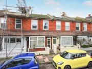 Nice 1 BA 1 bedroom flat for rent in Dursley Road,...