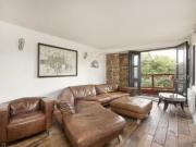 New 1 BA 1 bedroom flat for rent in Sanctuary Court,...