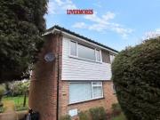 Unique 1 BA 2 bedroom flat for rent in Paddock Close,...