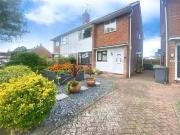Unique 1 BA 2 bedroom Flat to rent, Devon Close,...