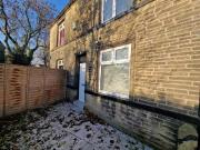 Just in! 1 BA 2 bedroom terraced house for rent in...