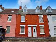 Deal! 1 BA 3 bedroom terraced house for rent in Queens...