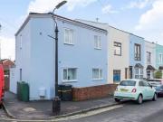 Cheap 1 BA 5 bedroom end of terrace house for rent in...