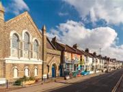 Cheap 1 BA 5 bedroom terraced house for rent in Viaduct...